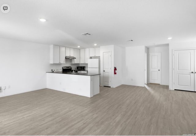 8918 Solar Cove, San Antonio, TX 78252