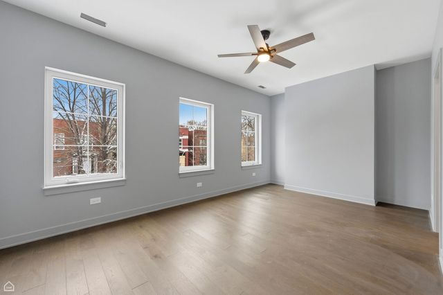 2832 W Wilcox Street, Chicago, IL 60612