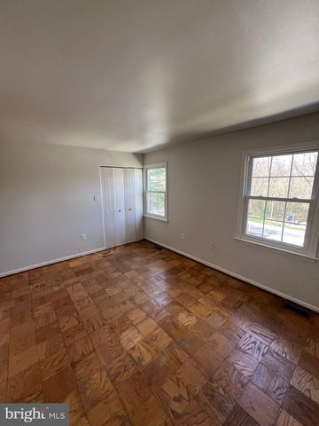 5805 MORNINGBIRD LN, Columbia, MD 21045