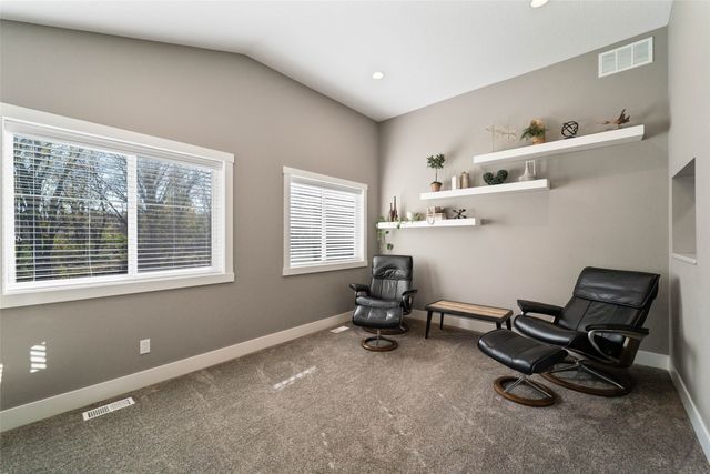 6235 US Highway 69 Highway, Ames, IA 50010