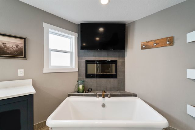 6235 US Highway 69 Highway, Ames, IA 50010