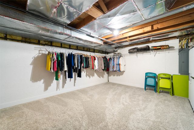 6235 US Highway 69 Highway, Ames, IA 50010