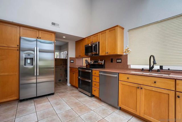 6339 Caminito Del Cervato, San Diego, CA 92111