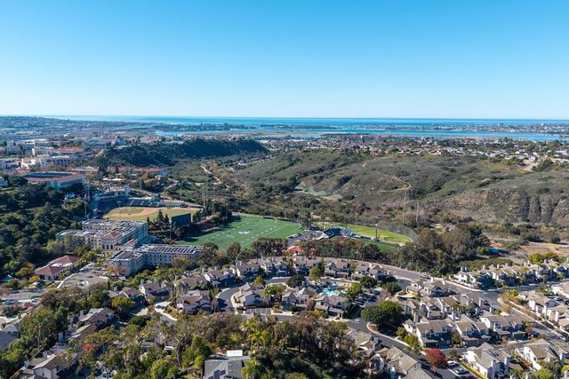 6339 Caminito Del Cervato, San Diego, CA 92111