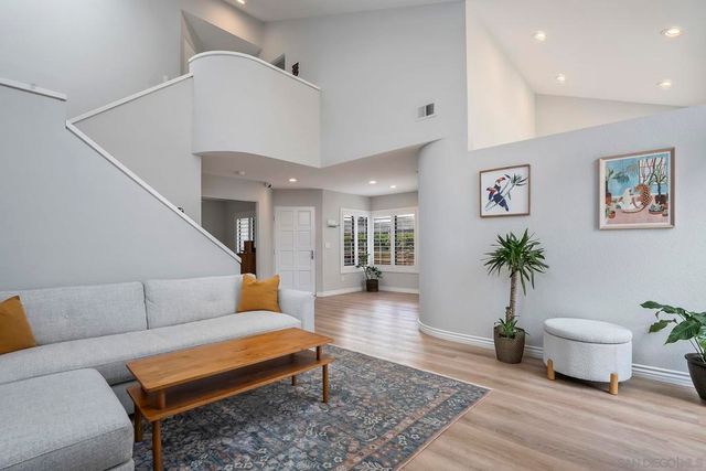 6339 Caminito Del Cervato, San Diego, CA 92111