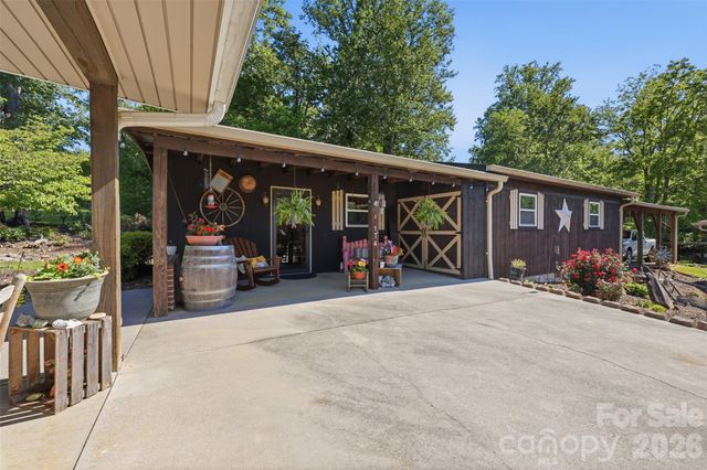 176 + 174 Oak Hollow Road, Union Grove, NC 28689
