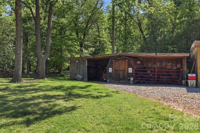 176 + 174 Oak Hollow Road, Union Grove, NC 28689