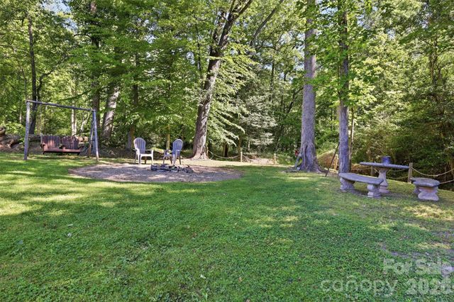 176 + 174 Oak Hollow Road, Union Grove, NC 28689