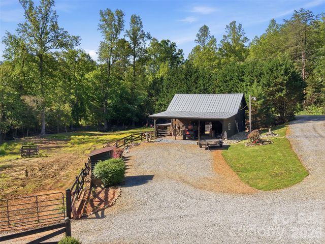 176 + 174 Oak Hollow Road, Union Grove, NC 28689
