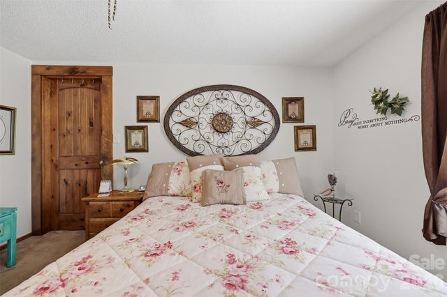 176 + 174 Oak Hollow Road, Union Grove, NC 28689