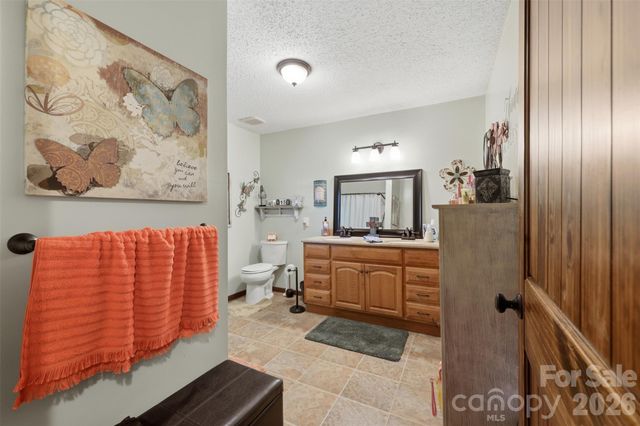 176 + 174 Oak Hollow Road, Union Grove, NC 28689