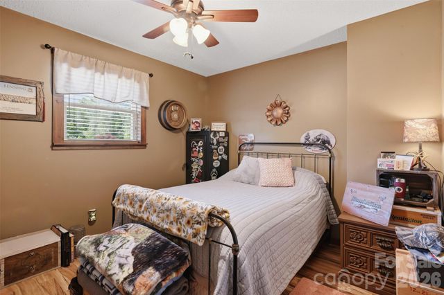 176 + 174 Oak Hollow Road, Union Grove, NC 28689