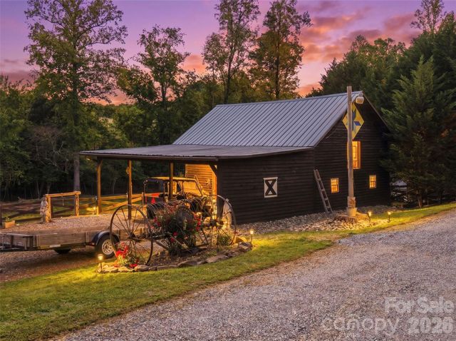 176 + 174 Oak Hollow Road, Union Grove, NC 28689