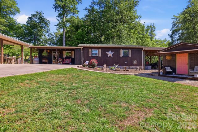 176 + 174 Oak Hollow Road, Union Grove, NC 28689