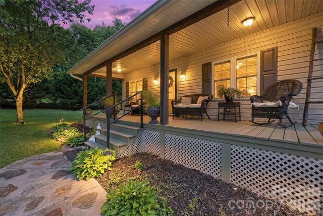 176 + 174 Oak Hollow Road, Union Grove, NC 28689