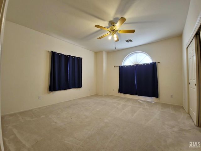 1508 Fieldspring Drive, Bakersfield, CA 93311