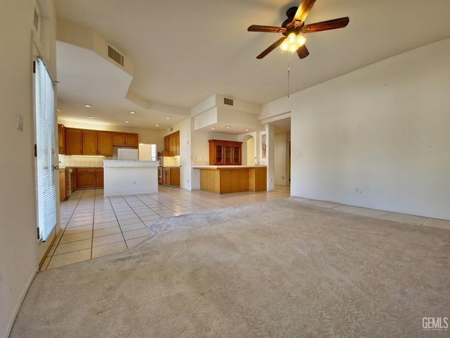 1508 Fieldspring Drive, Bakersfield, CA 93311