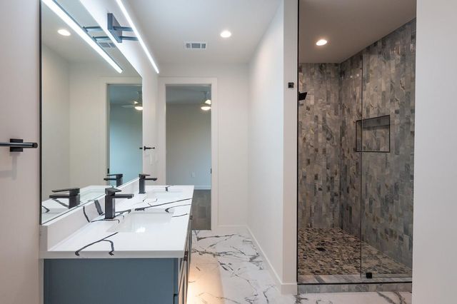 4906 Aberdeen CIR, Austin, TX 78745