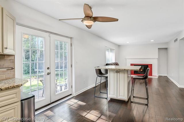 6322 Clarendon Drive, Canton, MI 48187