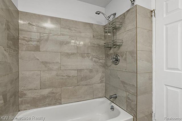 6322 Clarendon Drive, Canton, MI 48187