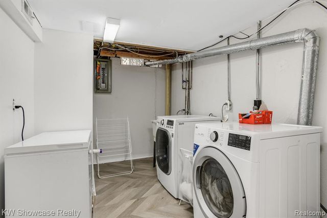 6322 Clarendon Drive, Canton, MI 48187