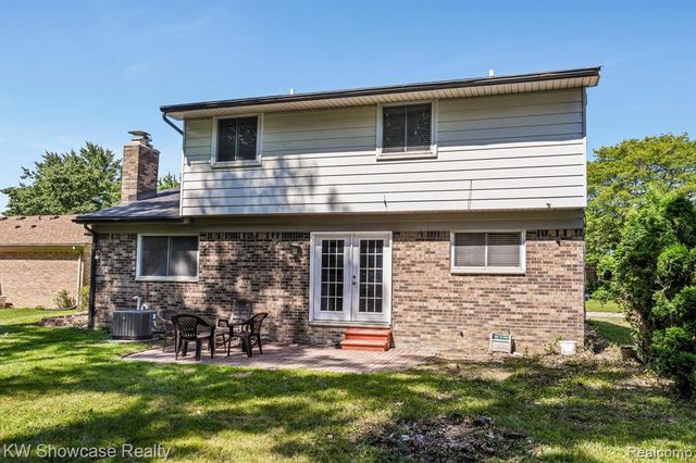 6322 Clarendon Drive, Canton, MI 48187