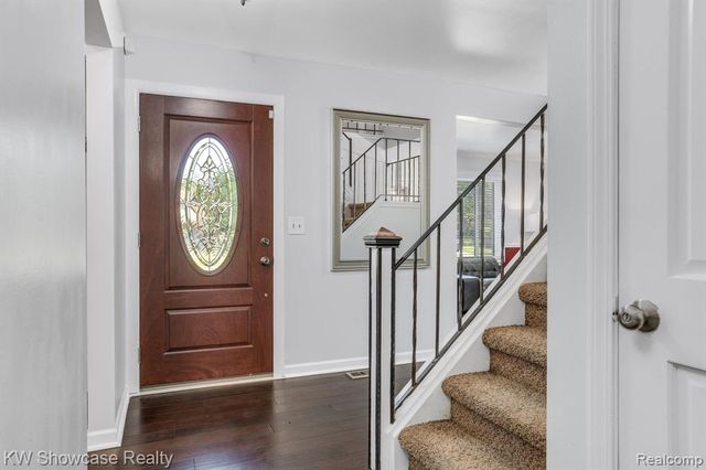 6322 Clarendon Drive, Canton, MI 48187