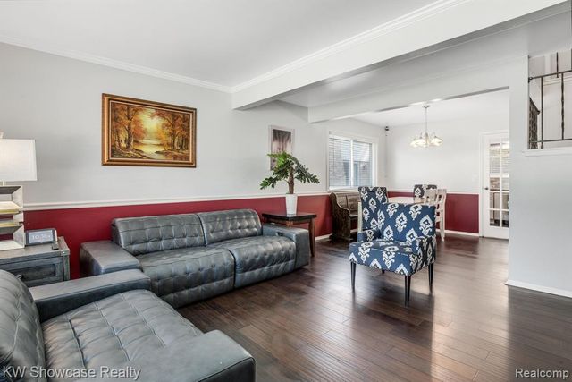 6322 Clarendon Drive, Canton, MI 48187