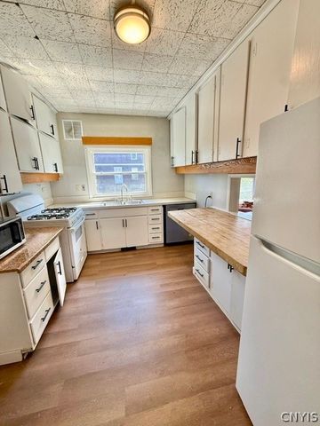 415 Stratford Street, Syracuse, NY 13210