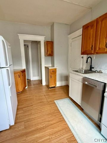 415 Stratford Street, Syracuse, NY 13210