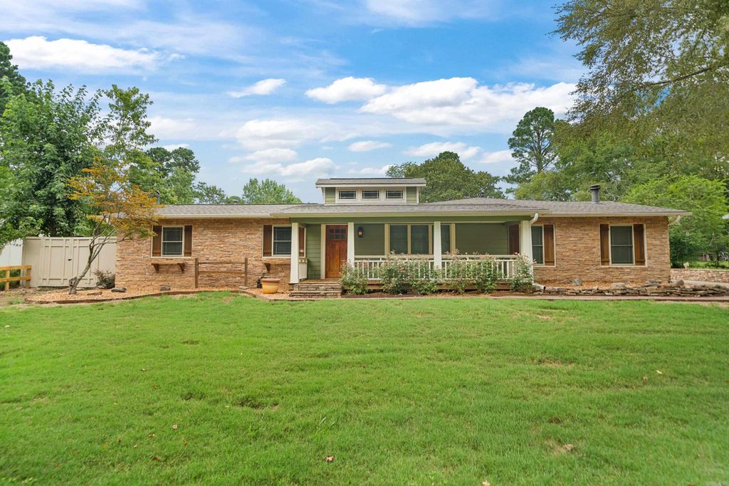 205 Lakeside Road, Hot Springs, AR 71901