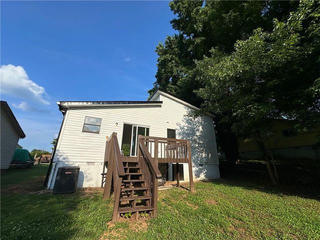 2120 Pinetree Drive, Cumming, GA 30041