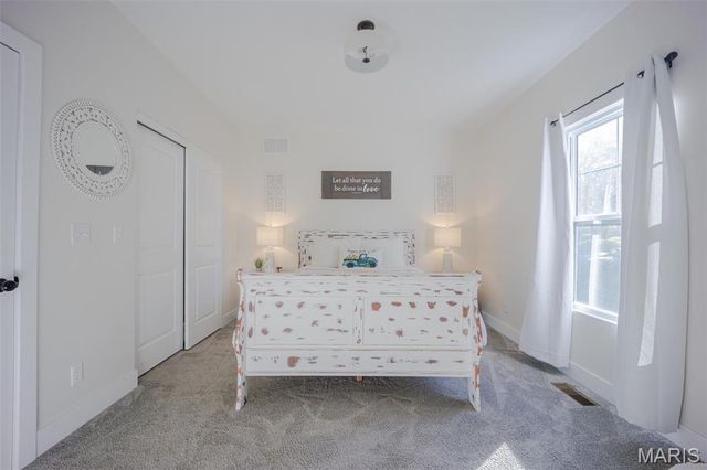 7302 W Kirsch Road, Collinsville, IL 62234