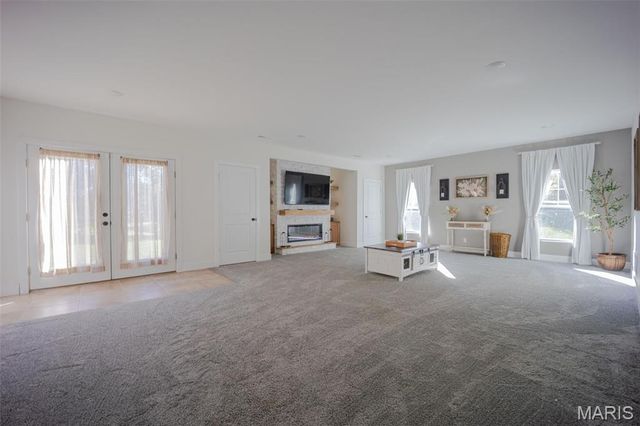 7302 W Kirsch Road, Collinsville, IL 62234