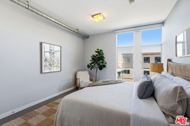 4215 Glencoe Avenue 302, Marina Del Rey, CA 90292