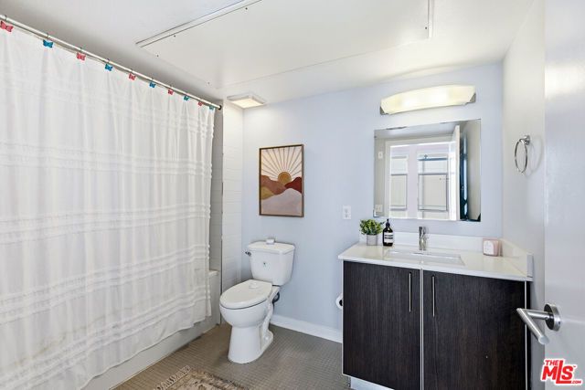 4215 Glencoe Avenue 302, Marina Del Rey, CA 90292