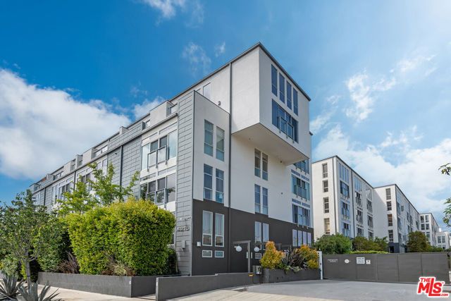 4215 Glencoe Avenue 302, Marina Del Rey, CA 90292