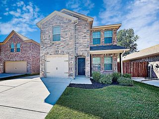 664 River Garden Drive, Fort Worth, TX 76114