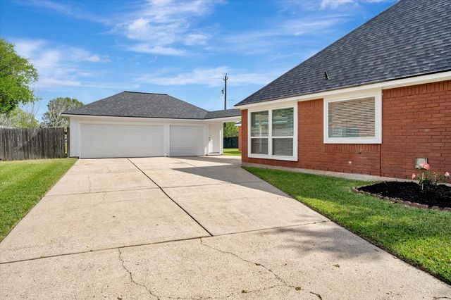 15411 Park Estates Lane, Houston, TX 77062