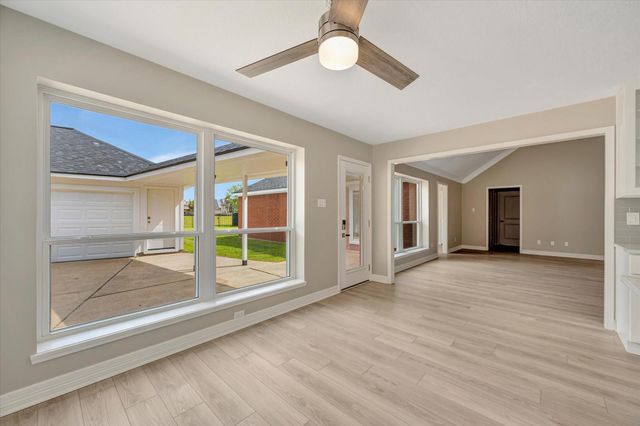 15411 Park Estates Lane, Houston, TX 77062