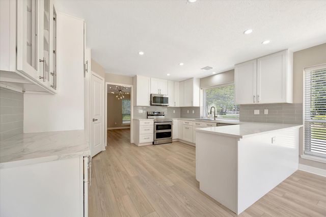 15411 Park Estates Lane, Houston, TX 77062