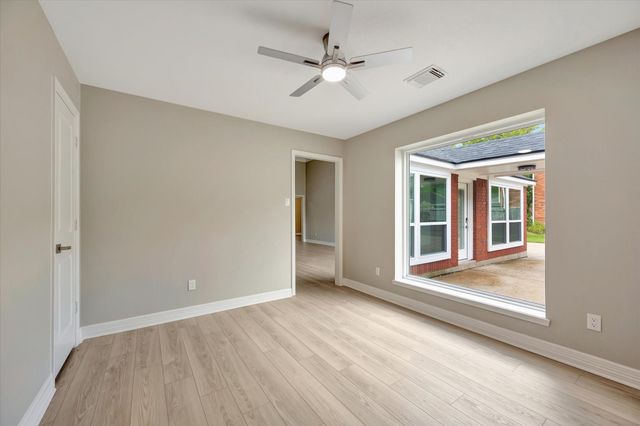 15411 Park Estates Lane, Houston, TX 77062