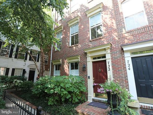 722 CAPITOL SQUARE PL SW, Washington, DC 20024