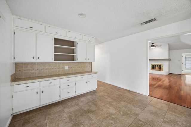 1804 Lakewood Drive, Weatherford, TX 76087
