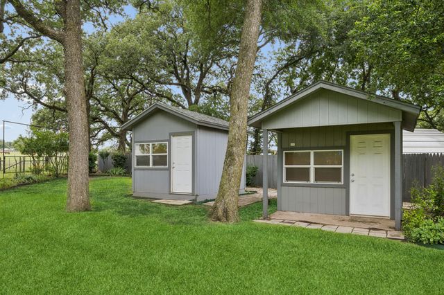 1804 Lakewood Drive, Weatherford, TX 76087