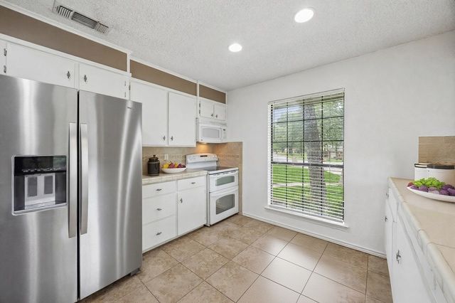 1804 Lakewood Drive, Weatherford, TX 76087