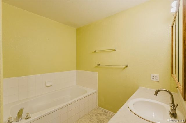 1148 E Dove Creek Drive, Pueblo West, CO 81007