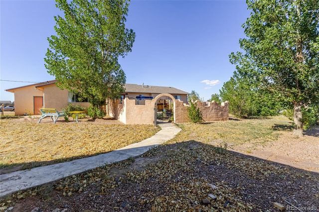 1148 E Dove Creek Drive, Pueblo West, CO 81007