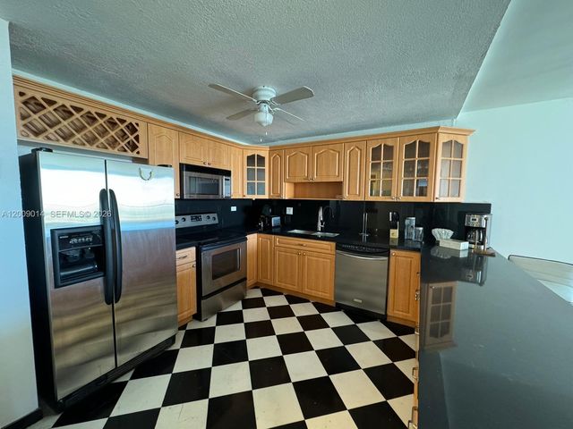 18151 NE 31st Ct 1408, Aventura, FL 33160