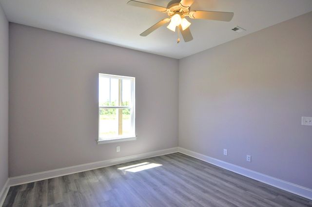 185 Bainbridge Dr # A, Clarksville, TN 37043